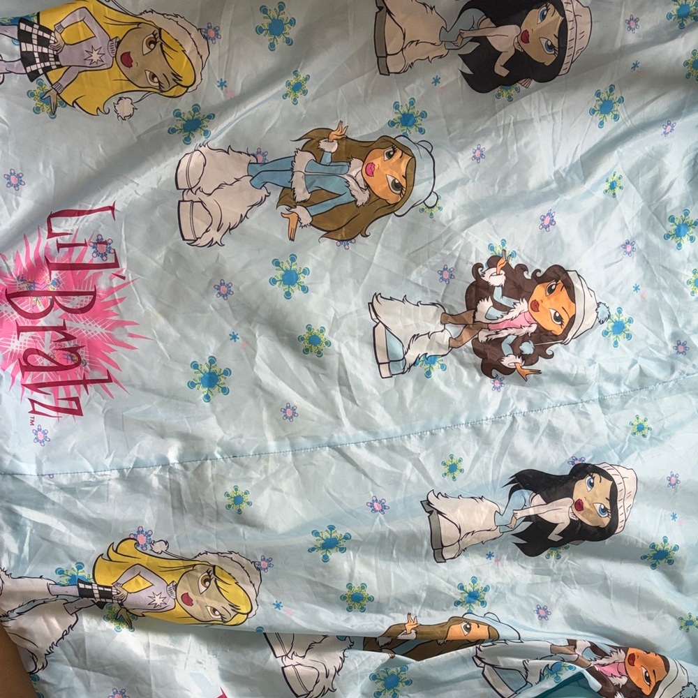 Bratz Kids Blue Printed Comforter - Bratz Character Bedding